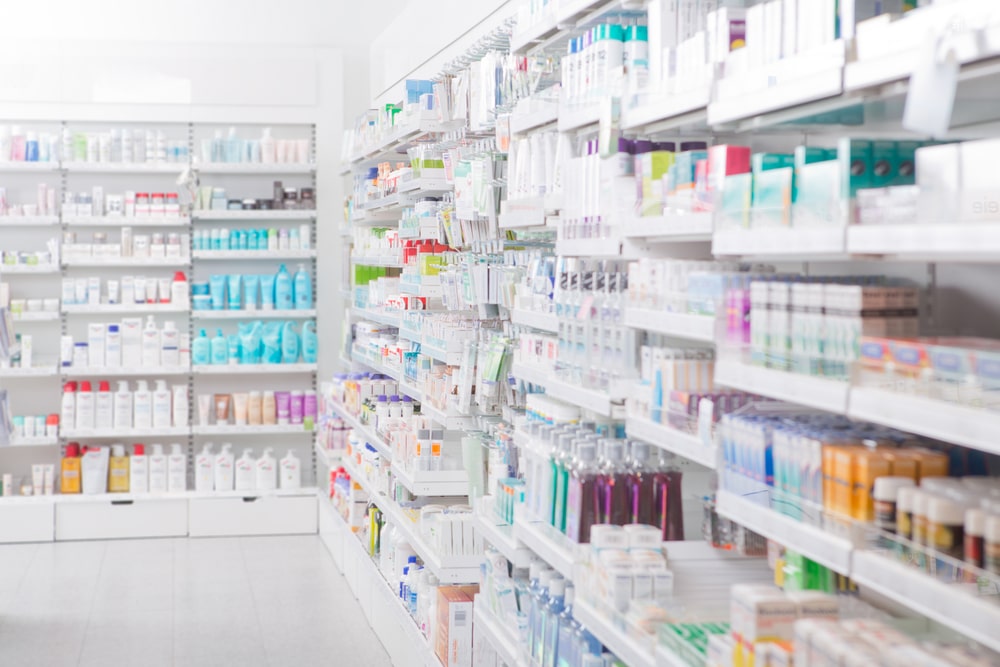 Interior de la farmacia María Teresa Hernández en Fuente-Álamo